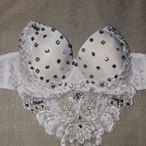 Chic White Embellished Lace Bra